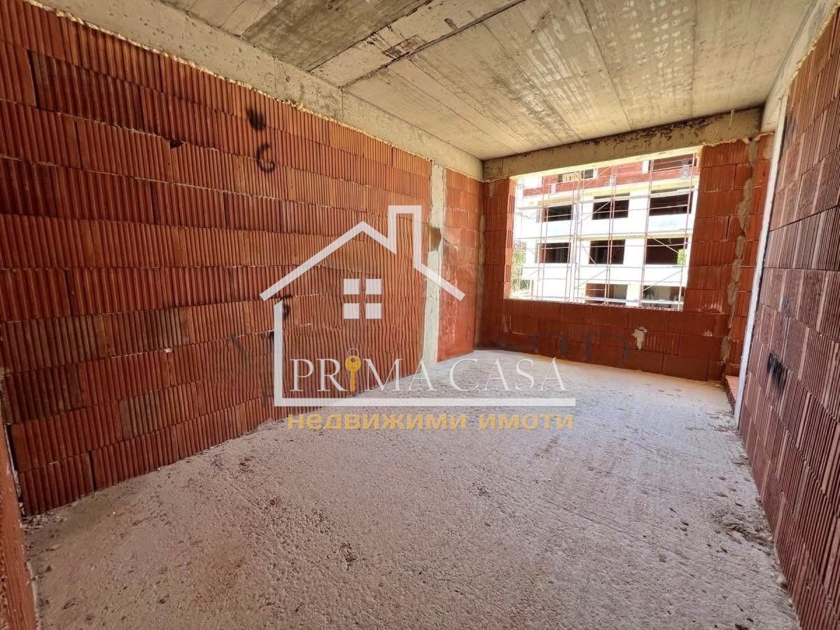 Продава 2-СТАЕН, гр. Пловдив, Остромила, снимка 2 - Апартаменти - 51451250