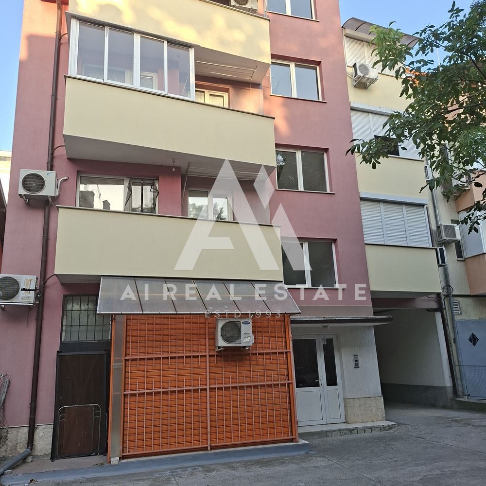 Продава 2-СТАЕН, гр. Плевен, Идеален център, снимка 2 - Апартаменти - 55896917