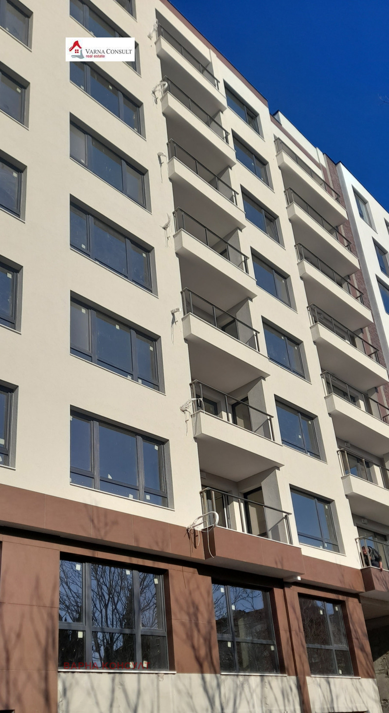 Продава  2-стаен град Варна , Център , 82 кв.м | 99040481