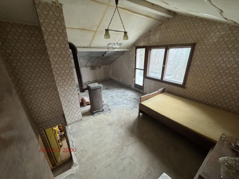 Продава КЪЩА, с. Батулия, област София област, снимка 10 - Къщи - 52697680