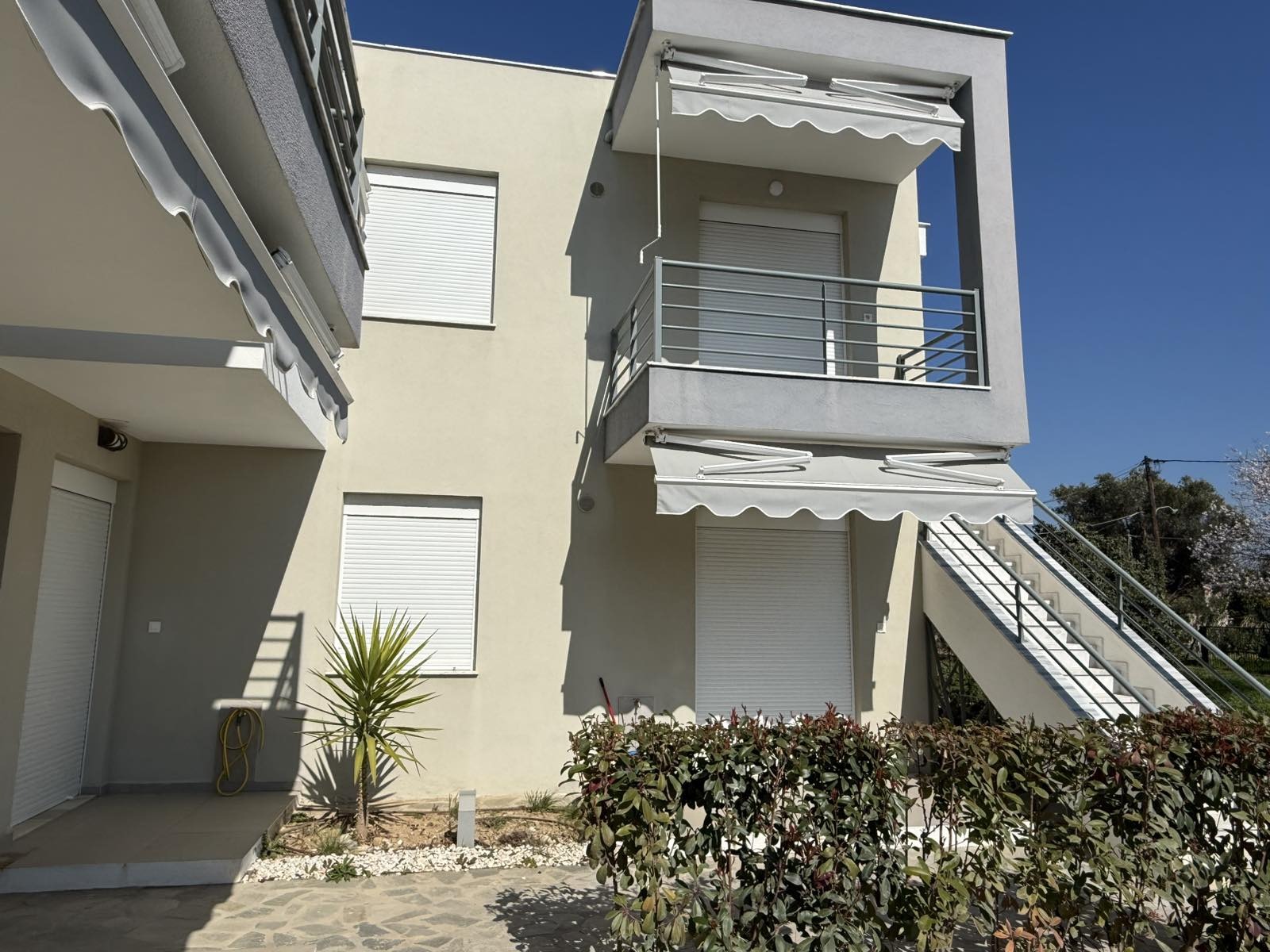 Продава 4-СТАЕН, Извън страната, област Извън страната, снимка 2 - Апартаменти - 53676352