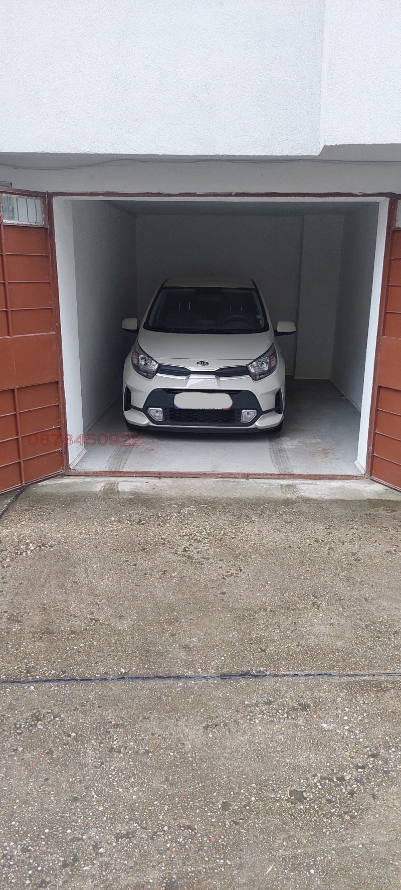 Продава ГАРАЖ в град Русе, Ялта - 22 кв.м / 30 699 € » 60 042.03 лв.