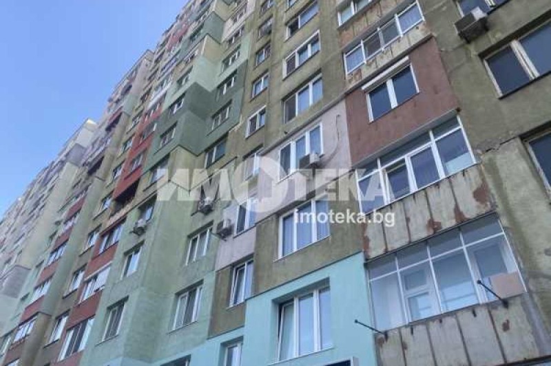 Продава 3-СТАЕН, гр. София, Гоце Делчев, снимка 2 - Aпартаменти - 47881385