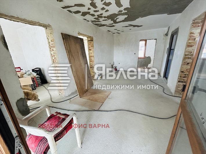 Продава КЪЩА, гр. Варна, м-т Евксиноград, снимка 12 - Къщи - 48636029