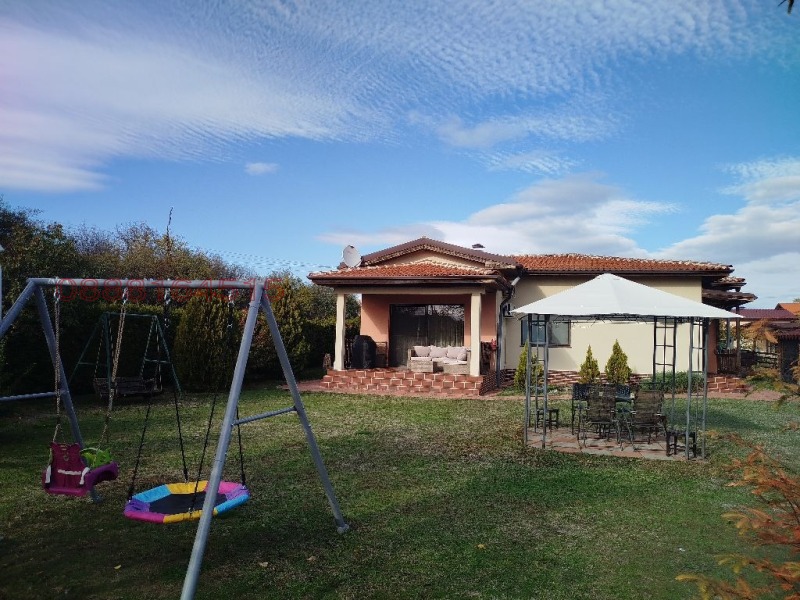 Продава КЪЩА, област София, с. Григорево • 448000 € / 876211.84 лв. • 84414339 1