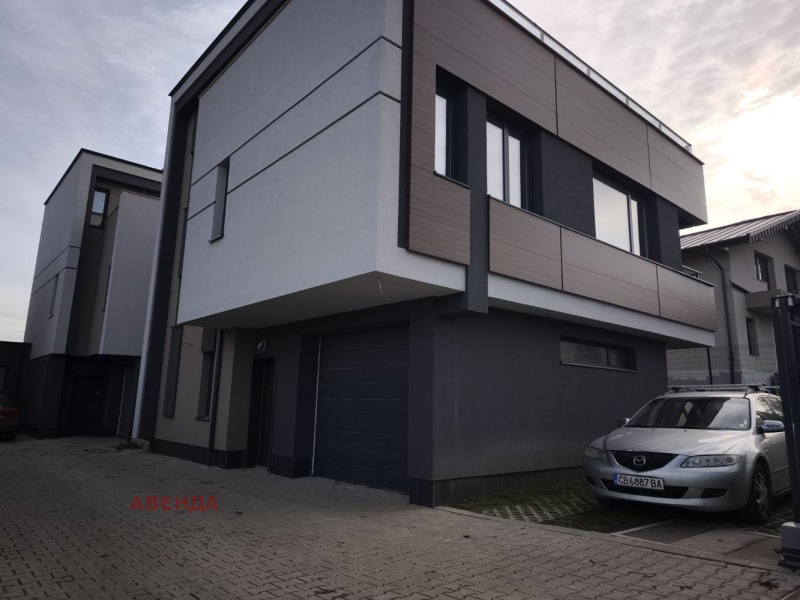 Продава КЪЩА, гр. София, с. Панчарево