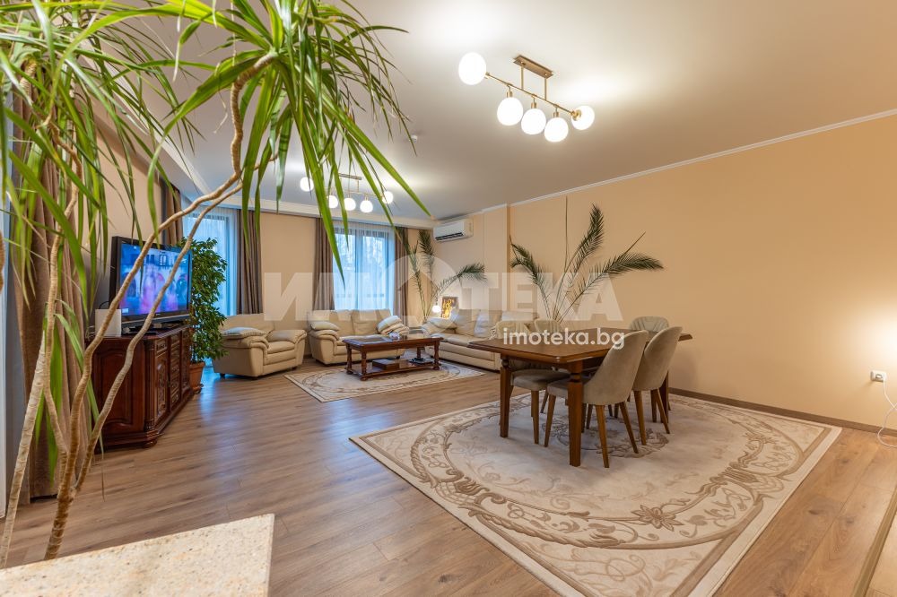 Продава МНОГОСТАЕН, гр. Варна, Бриз, снимка 10 - Апартаменти - 55053000