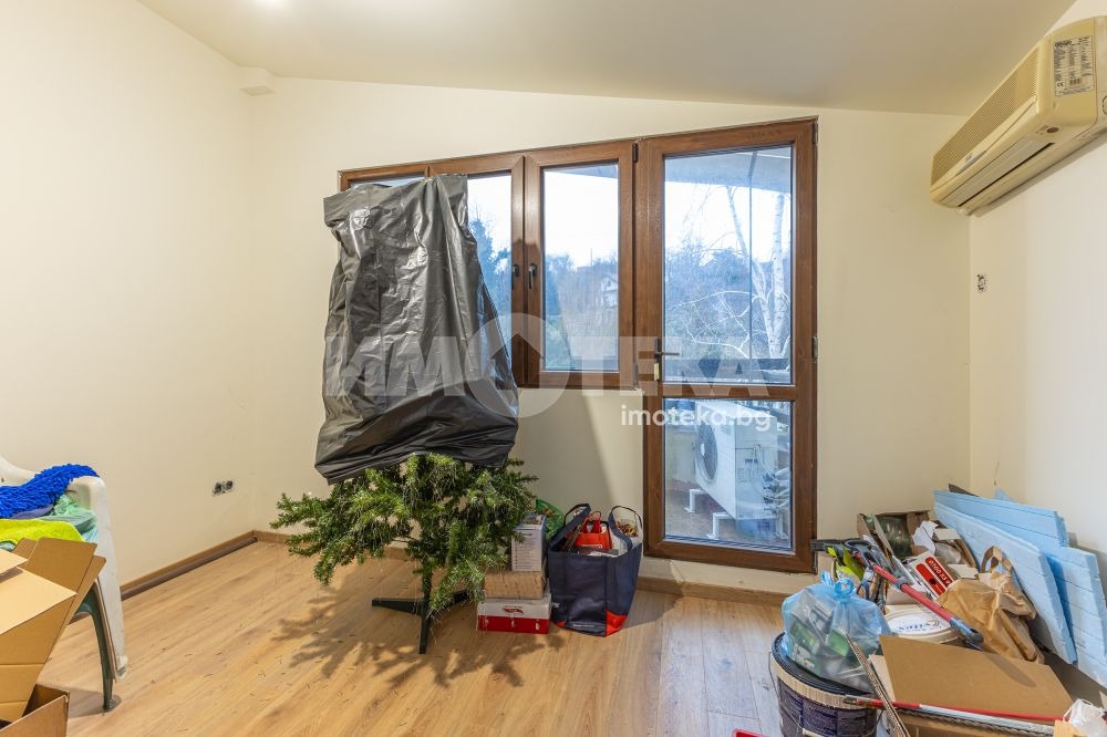 Продава МНОГОСТАЕН, гр. Варна, Бриз, снимка 12 - Апартаменти - 55053000