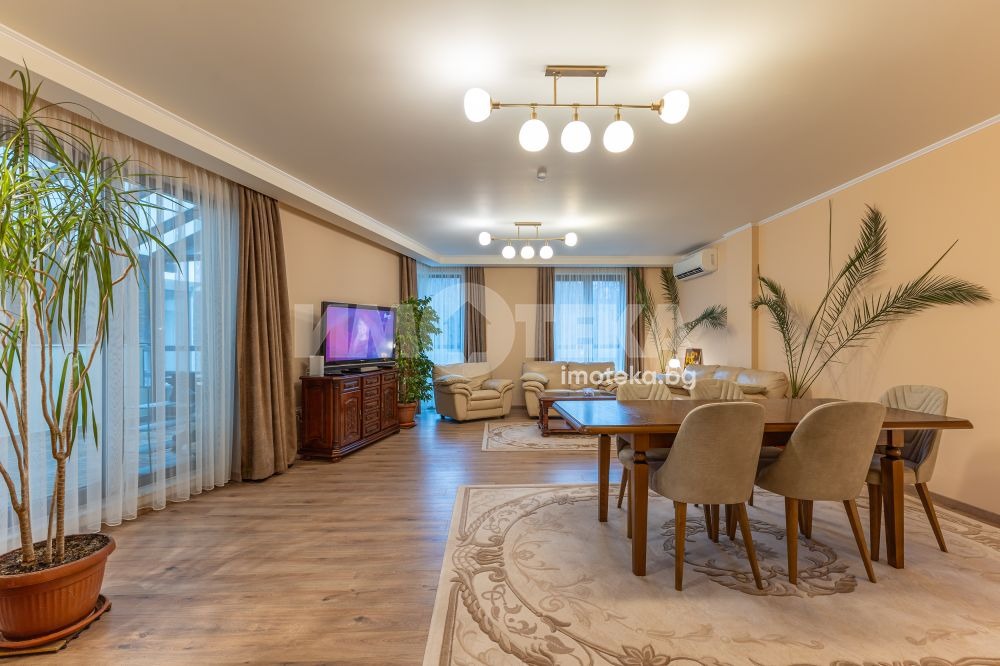 Продава МНОГОСТАЕН, гр. Варна, Бриз, снимка 3 - Апартаменти - 55053000