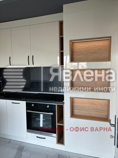 Продава 3-СТАЕН, гр. Варна, Изгрев, снимка 3 - Aпартаменти - 48670701