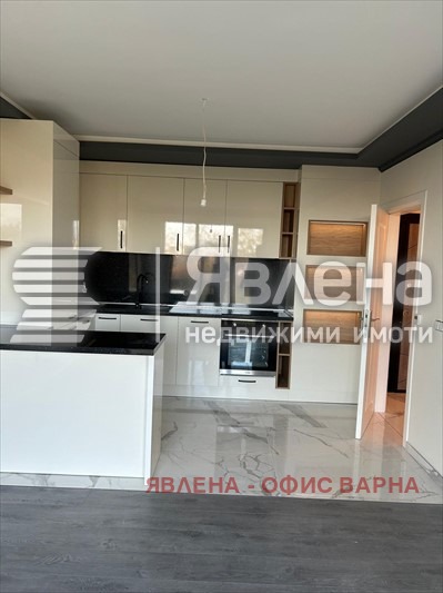 Продава 3-СТАЕН, гр. Варна, Изгрев, снимка 1 - Aпартаменти - 48670701