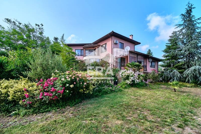 Продава  Къща, град Варна, Бриз • 1 200 000 EUR • ID 29619397 — holmes.bg - [1] 