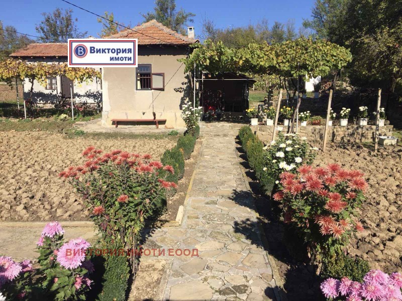 Na prodej  Dům oblast Veliko Tarnovo , Cerova korija , 70 m2 | 63348943