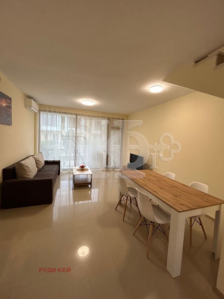 Продава КЪЩА, гр. Балчик, област Добрич, снимка 5 - Къщи - 54276276