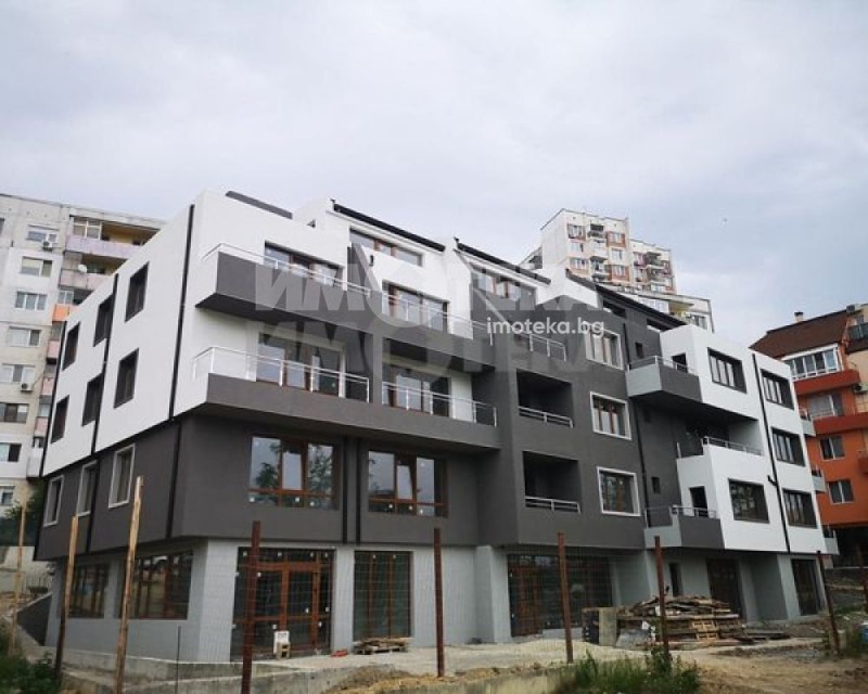 Zu verkaufen  Parkplatz Warna , Wazraschdane 1 , 13 qm | 86598373 - Bild [2]