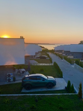Ev Ahtopol, bölge Burgaz