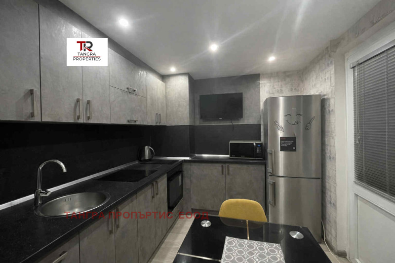 Продава 2-СТАЕН, гр. Радомир, област Перник