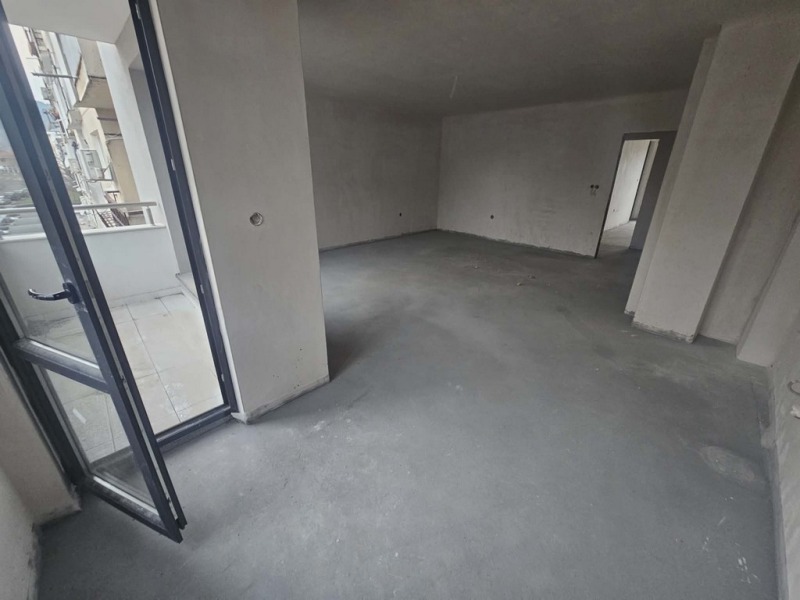 Продава 3-СТАЕН, гр. Кърджали, Възрожденци, снимка 3 - Апартаменти - 53229165