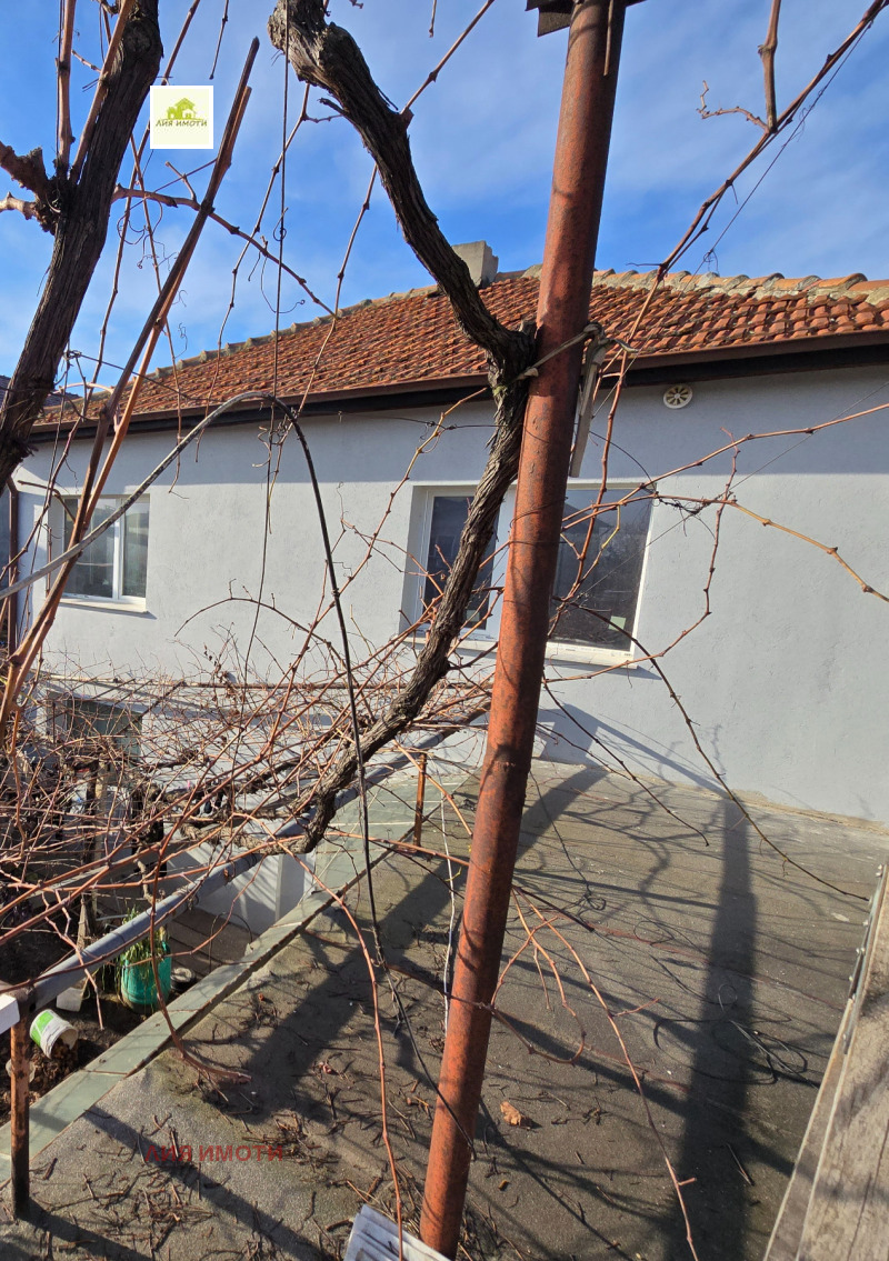 Продава КЪЩА, гр. Варна, с. Тополи