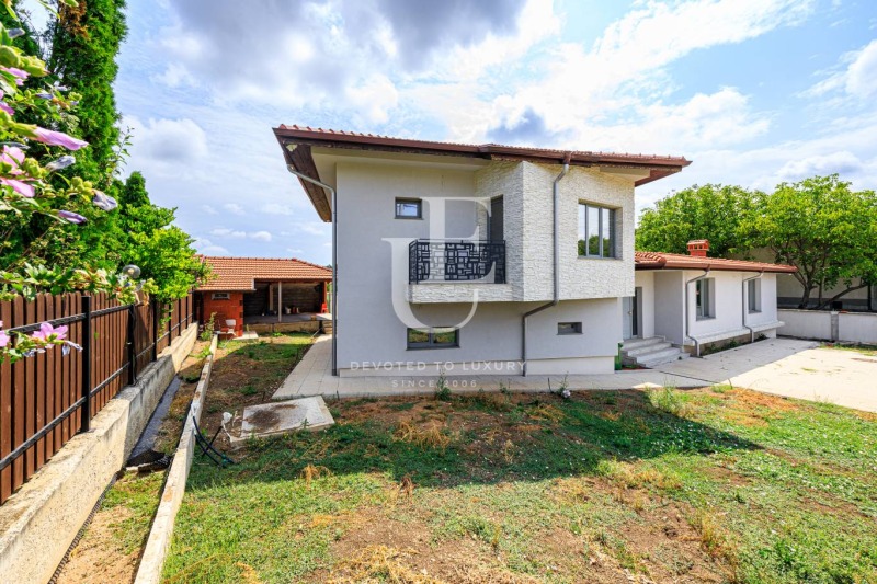 In vendita  Casa regione Sofia , Gurmazovo , 240 mq | 19685367