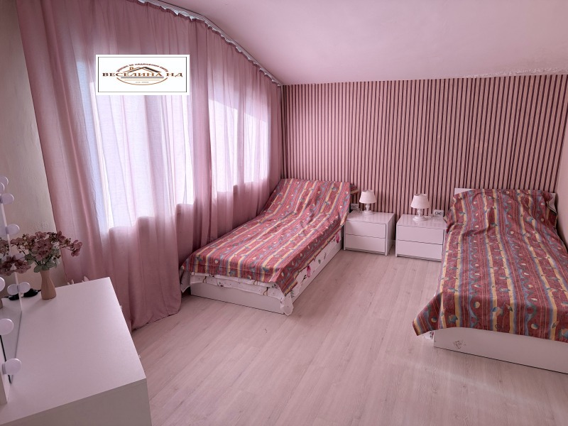 Продава КЪЩА, с. Оброчище, област Добрич, снимка 14 - Къщи - 53043785