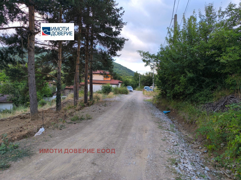 Продава  Парцел град София , с. Мало Бучино , 7700 кв.м | 82768868 - изображение [2]