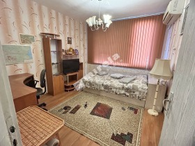 2 bedroom Tsentar, Yambol 1