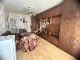 2 slaapkamers Tsentar, Jambol 8