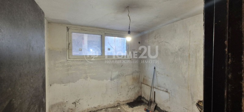 Продава 2-СТАЕН, гр. София, Център, снимка 2 - Апартаменти - 53230380