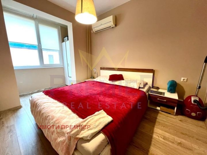 Продава 3-СТАЕН, гр. Бургас, Лазур, снимка 2 - Апартаменти - 52990515