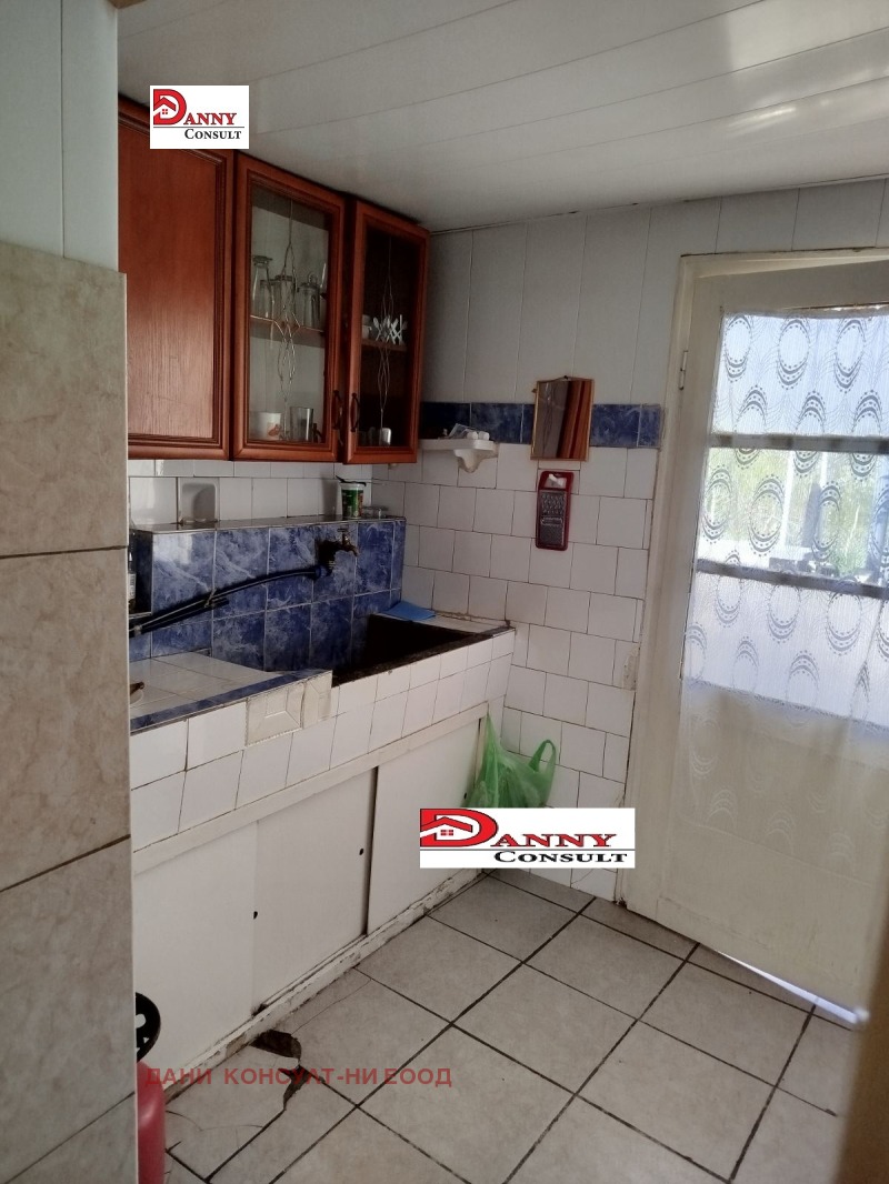 Till salu  Hus region Ruse , Karamanovo , 130 kvm | 20770334 - bild [8]