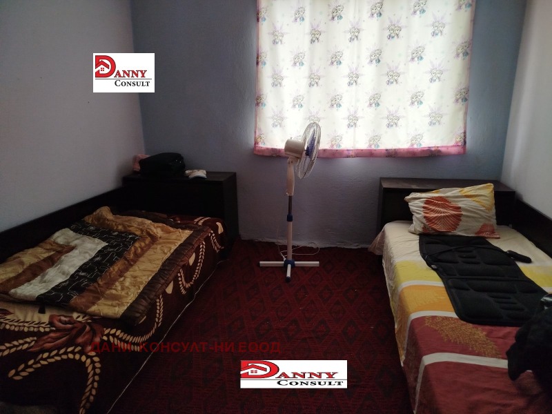Till salu  Hus region Ruse , Karamanovo , 130 kvm | 20770334 - bild [15]