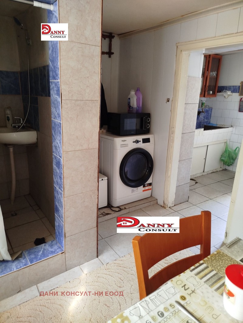 Till salu  Hus region Ruse , Karamanovo , 130 kvm | 20770334 - bild [9]
