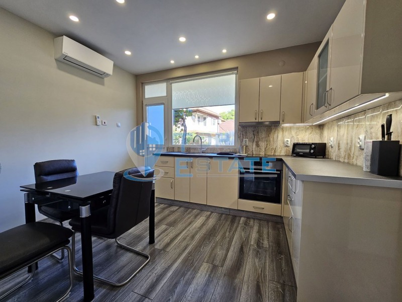 Продава КЪЩА, гр. Горна Оряховица, област Велико Търново, снимка 2 - Къщи - 53099254