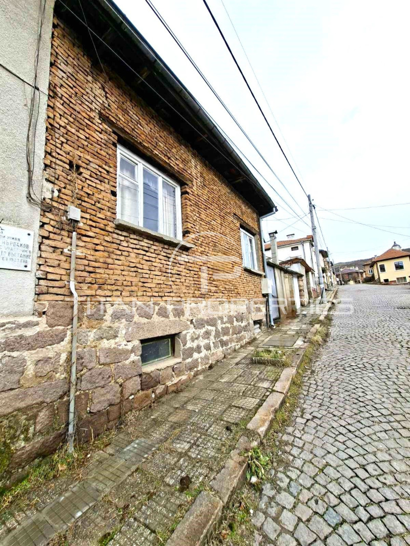 Продава КЪЩА, гр. Брацигово, област Пазарджик