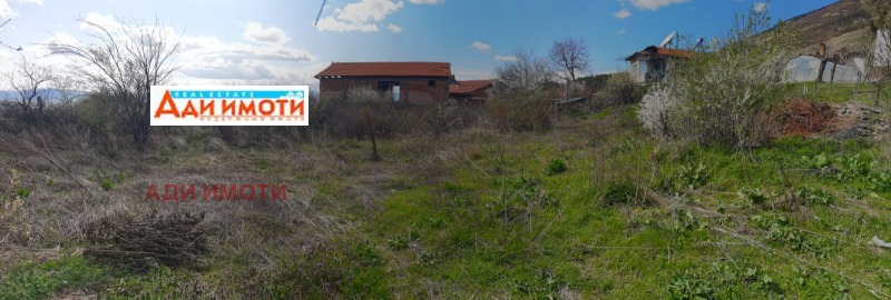 Продава  Парцел област Пловдив , гр. Карлово , 884 кв.м | 35325542