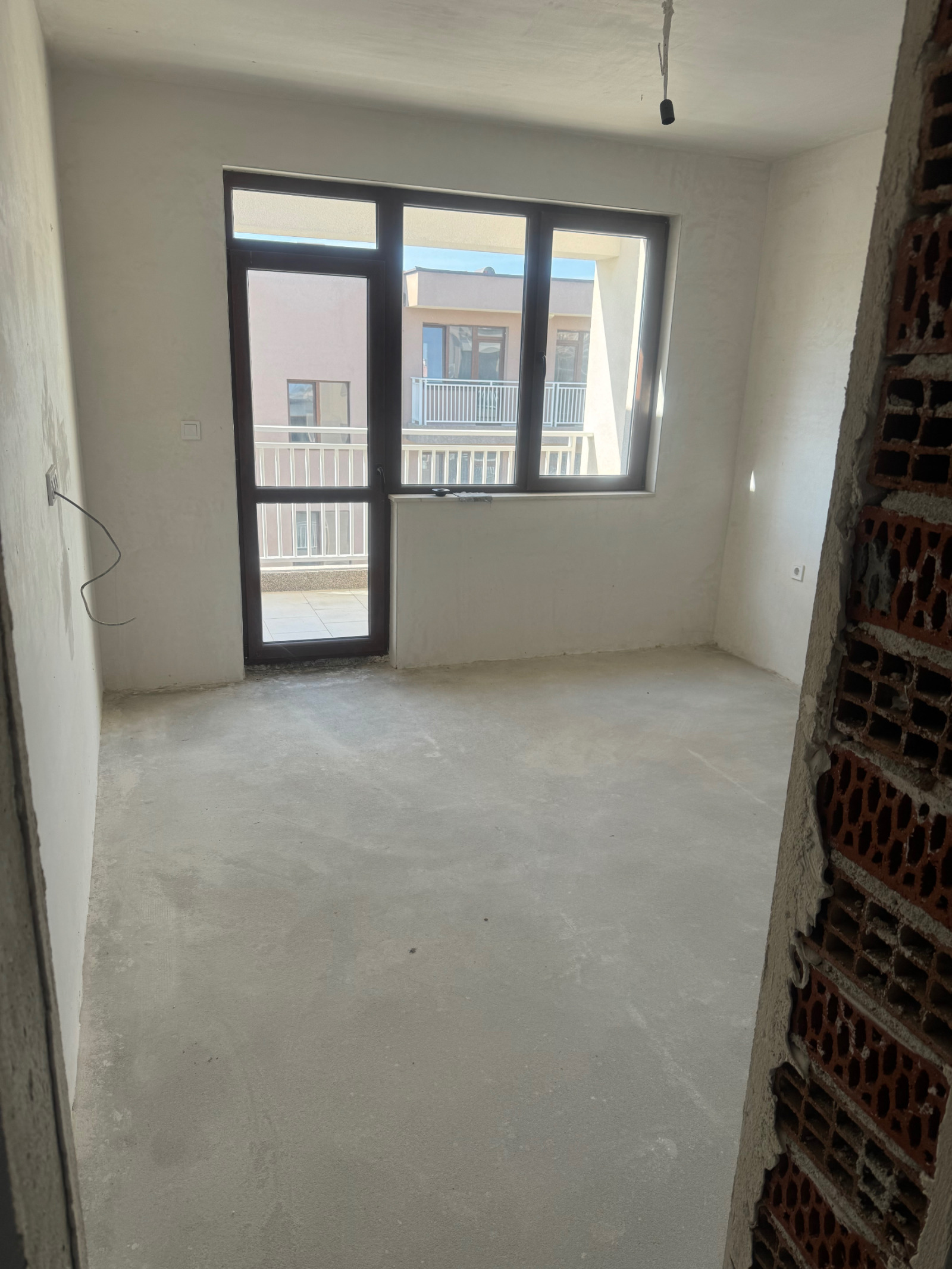 Продава 3-СТАЕН, гр. Пловдив, Остромила, снимка 3 - Апартаменти - 56405650