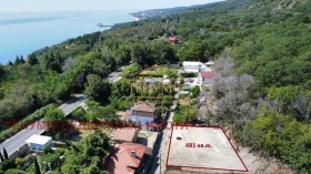 Complotto k.k. Zlatni piasatsi, Varna