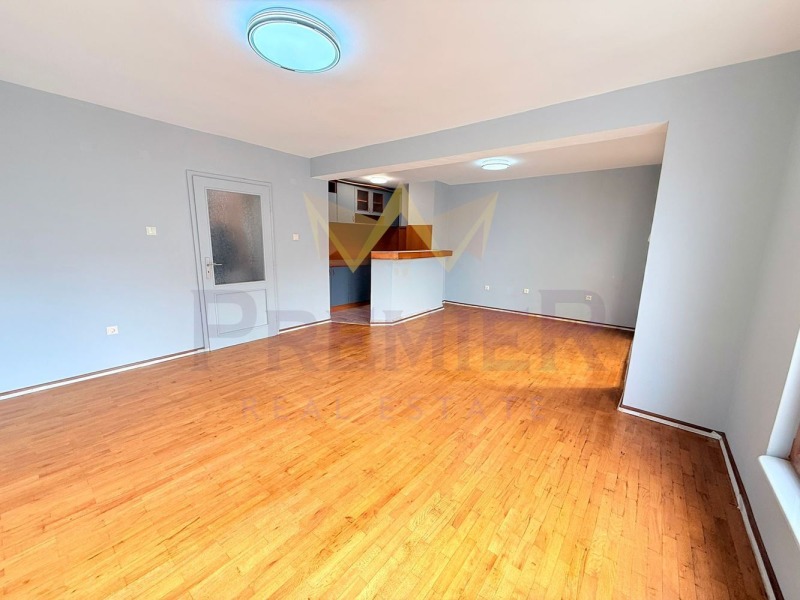 Продава 2-СТАЕН, гр. Варна, Зимно кино Тракия, снимка 2 - Апартаменти - 53081511