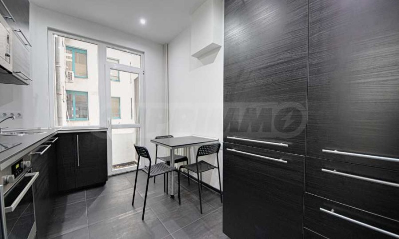 Продава 4-СТАЕН, гр. София, Център, снимка 12 - Апартаменти - 53316050