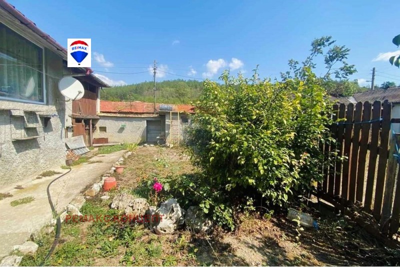 Продава  Къща област Шумен , с. Овчарово , 76 кв.м | 61192655 - изображение [15]
