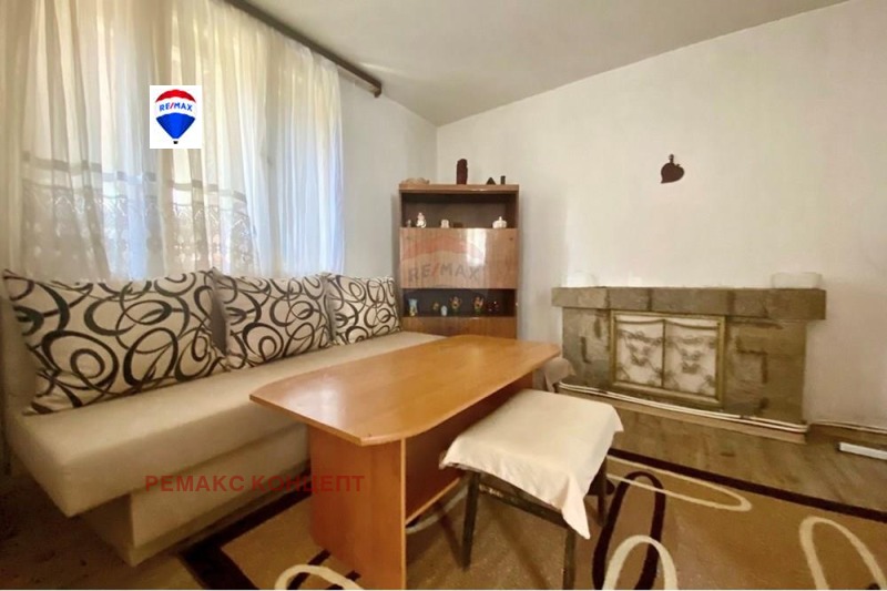Продава  Къща област Шумен , с. Овчарово , 76 кв.м | 61192655