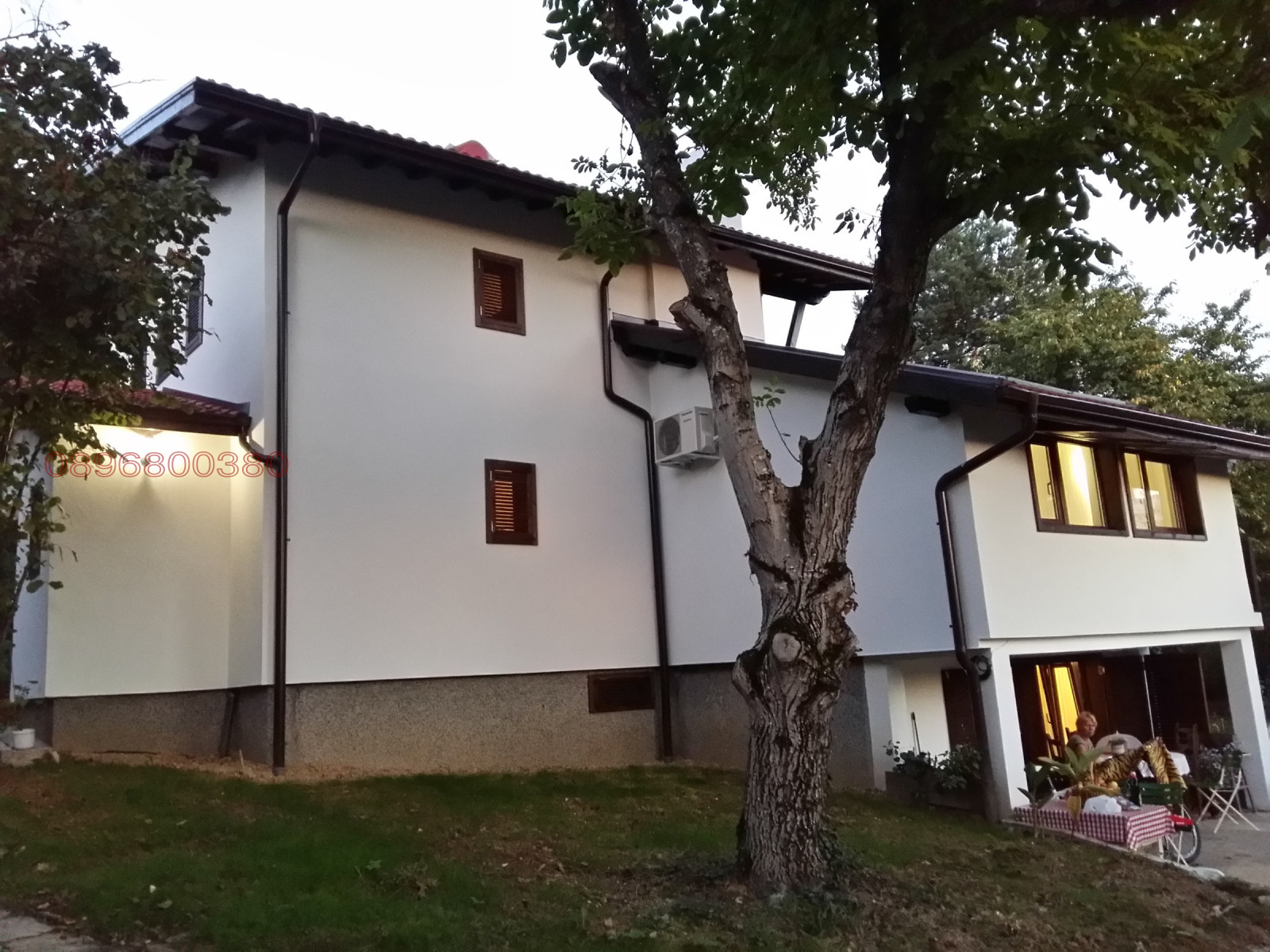 Продава КЪЩА, гр. Априлци, област Ловеч, снимка 2 - Къщи - 54616464