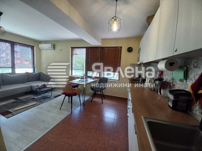Продава 2-СТАЕН, гр. Пловдив, Кючук Париж, снимка 2 - Апартаменти - 54716738