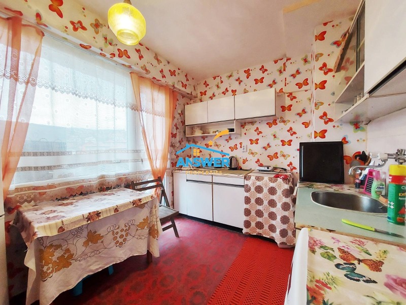 Zu verkaufen  2 Schlafzimmer region Pernik , Radomir , 90 qm | 35524212 - Bild [3]