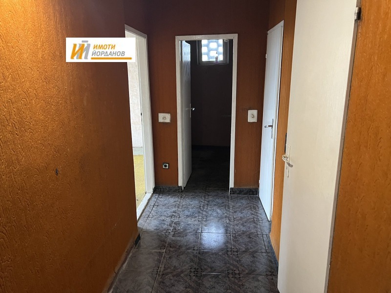 Продава 3-СТАЕН, гр. Велико Търново, Колю Фичето, снимка 7 - Апартаменти - 49528643