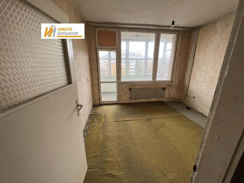 Продава 3-СТАЕН, гр. Велико Търново, Колю Фичето, снимка 2 - Апартаменти - 49528643