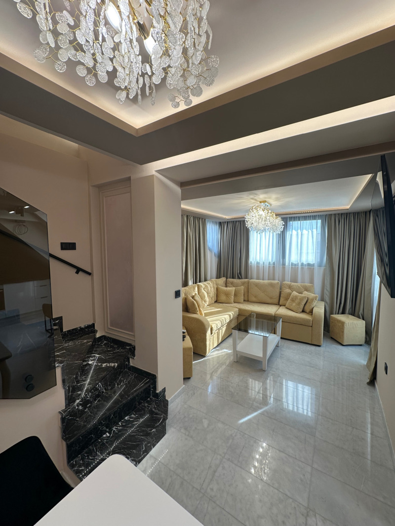À venda  2 quartos Plovdiv , Maracha , 135 m² | 34561003
