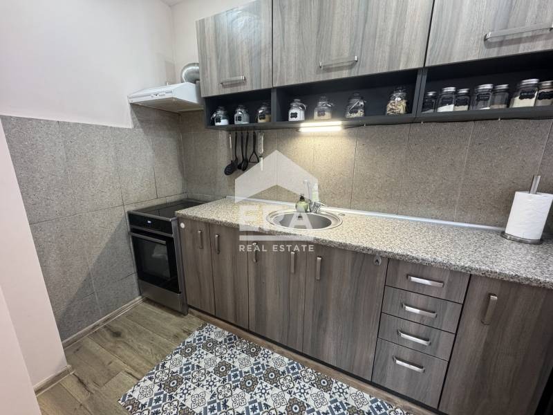 Продава ЕТАЖ ОТ КЪЩА, гр. Шумен, Дивдядово, снимка 6 - Етаж от къща - 55101983