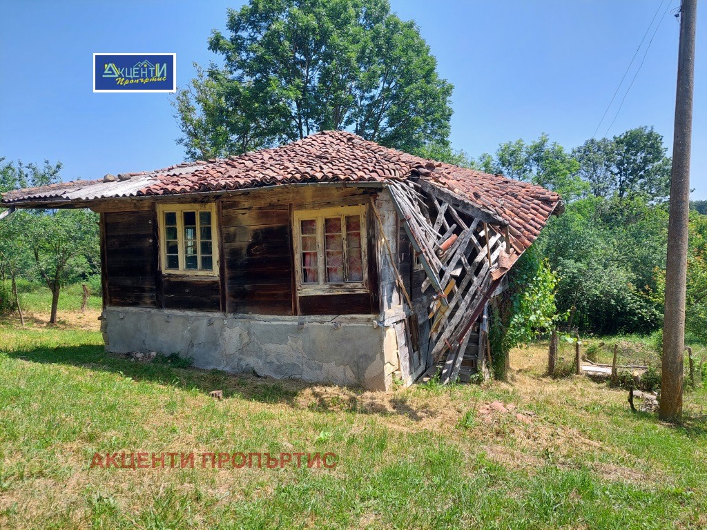 Продава КЪЩА, с. Палици, област Велико Търново, снимка 2 - Къщи - 51558354